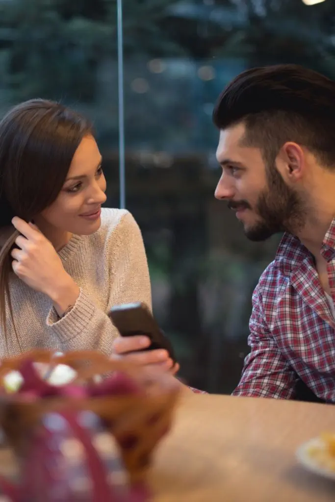 Reasons Guys Want to Sleep With You On the First Date