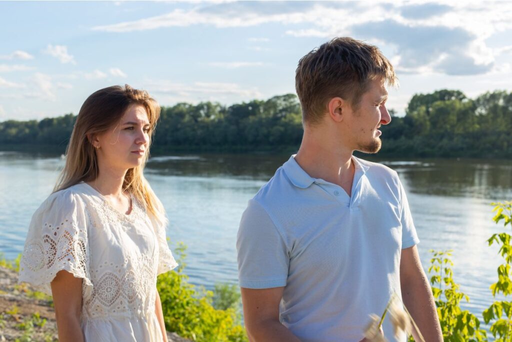 why guys pretend to ignore you