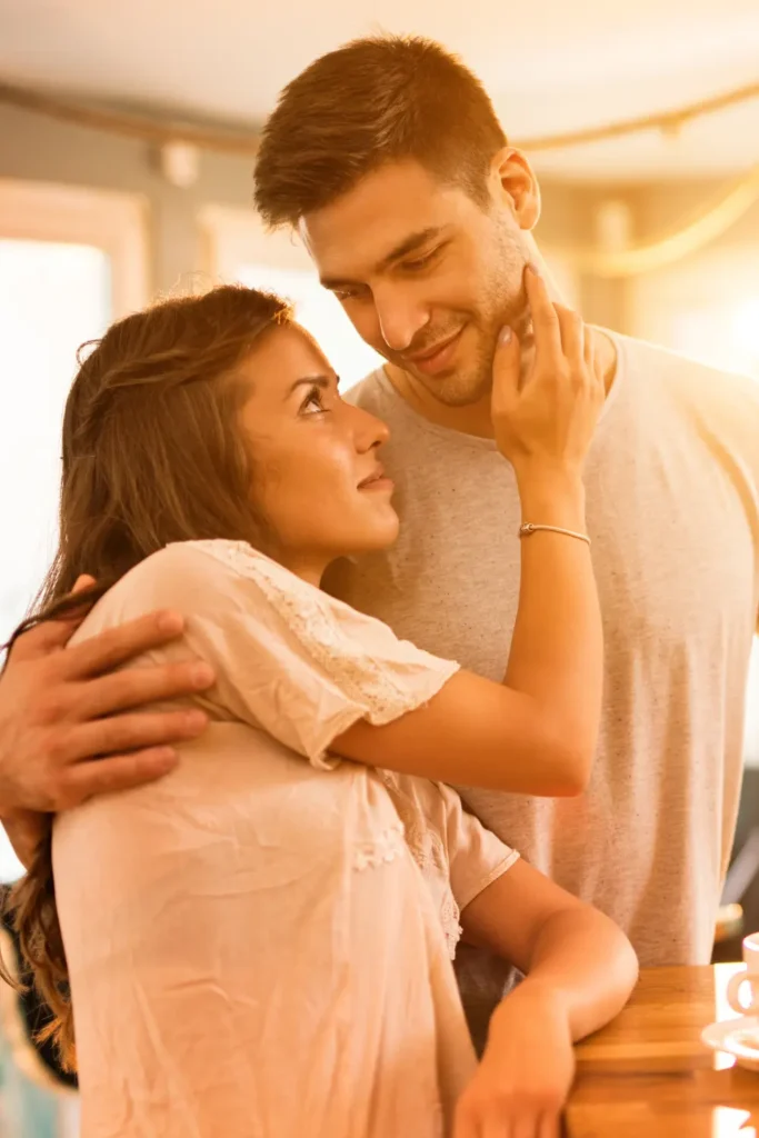 10 Reasons Why Men Flirt With You and Not Ask You Out