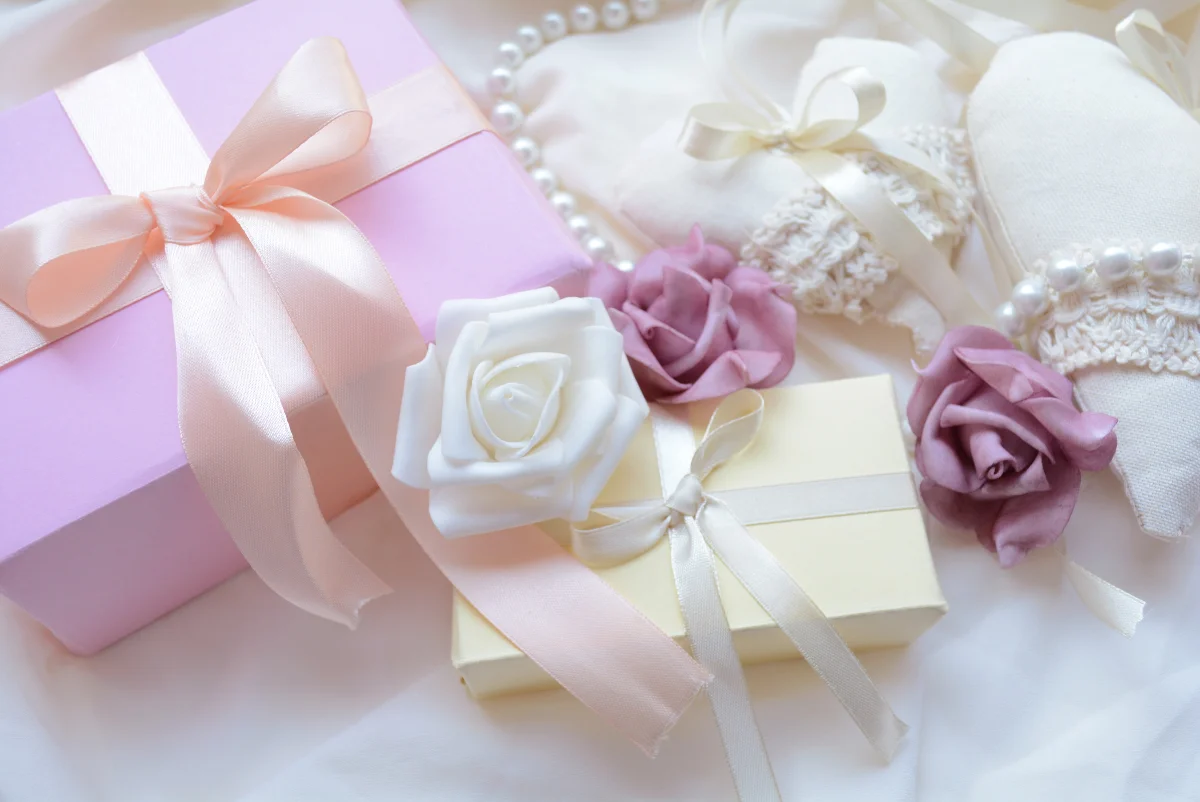 what gift can I get my future daughter-in-law