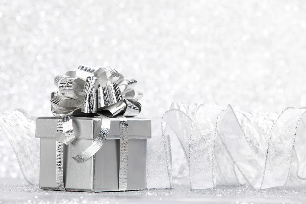 what gift can I get my future daughter-in-law