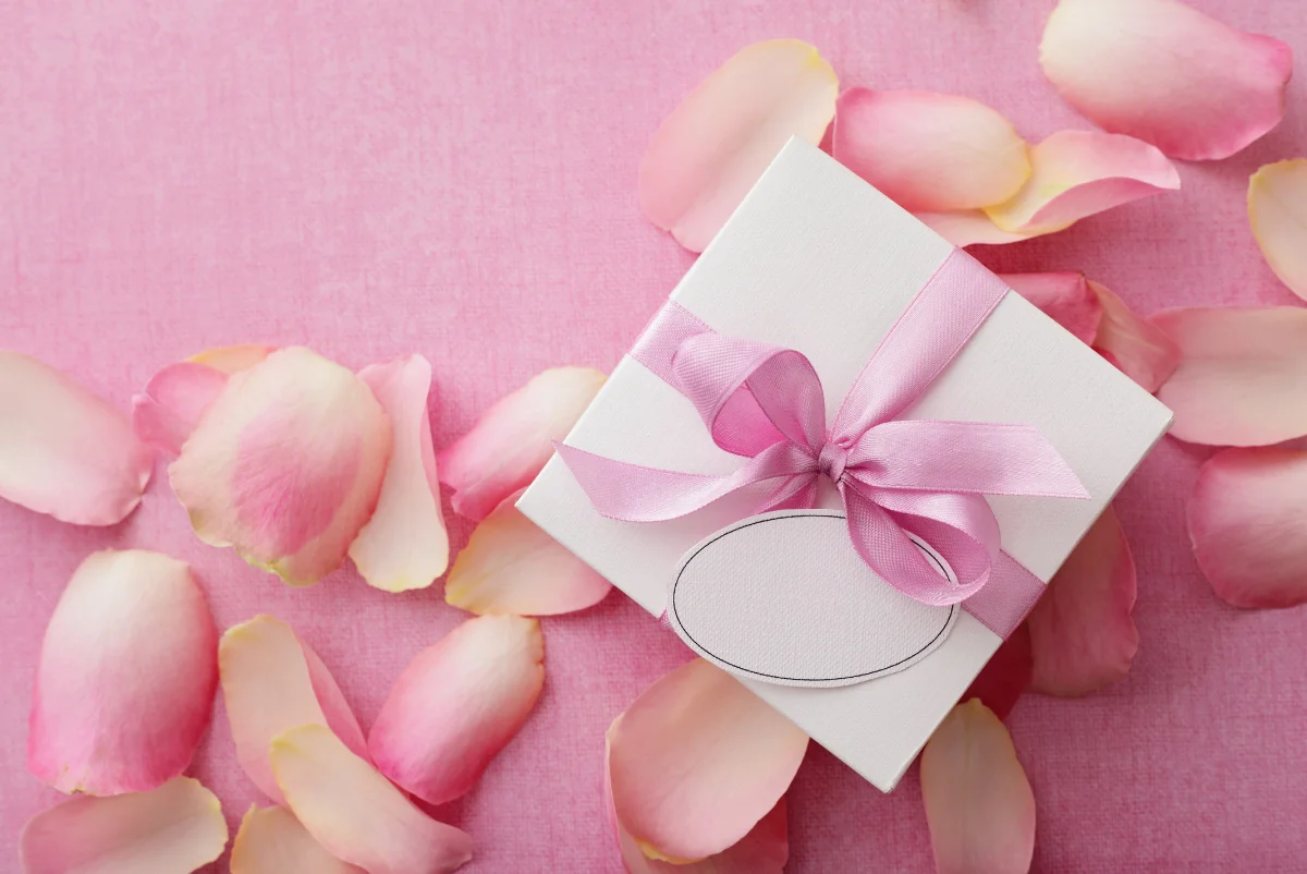 what gift can I get my future daughter-in-law